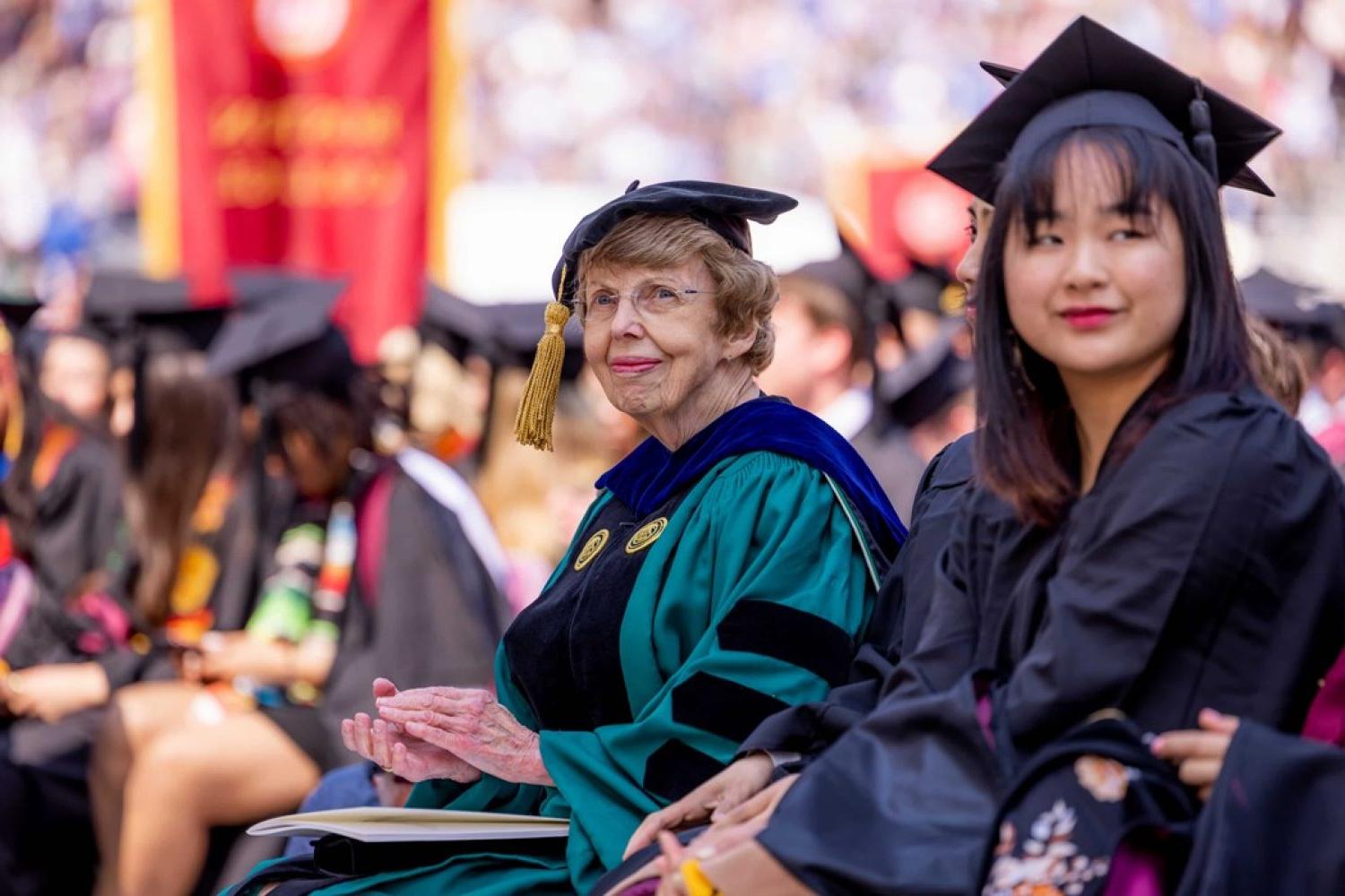 玛丽沃尔什 in academic regalia