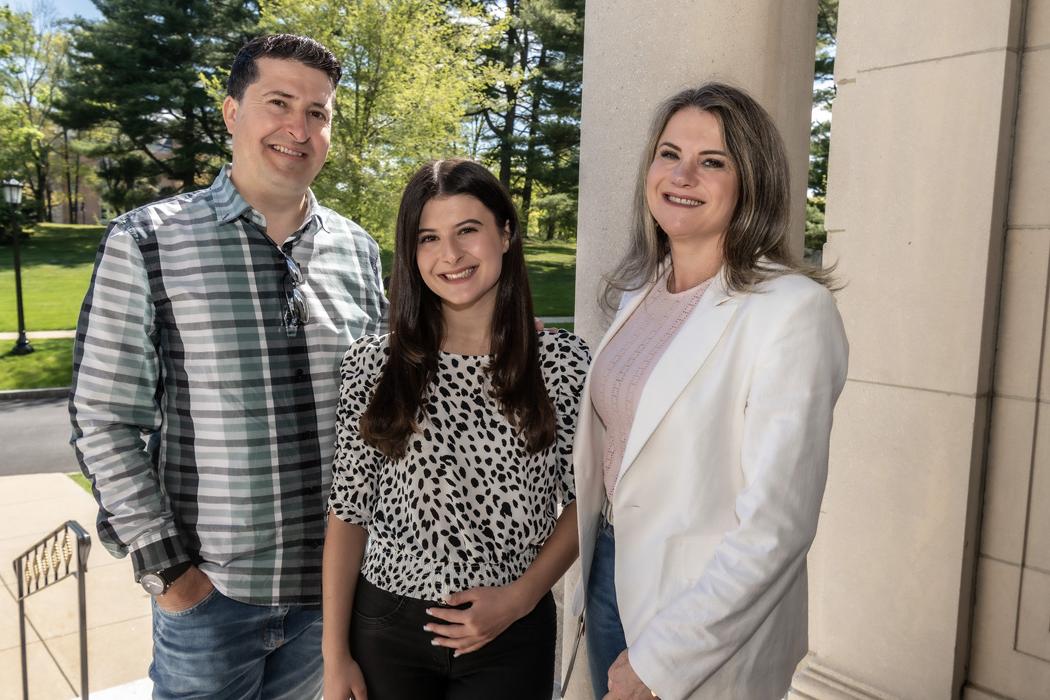 Thalia Chaves and her parents on campus